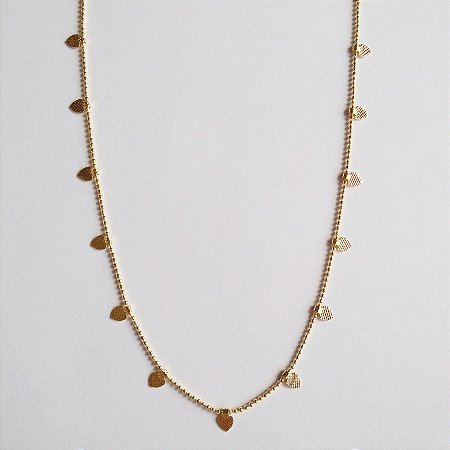 Colar de bolinhas com corações folheado a ouro 18k
