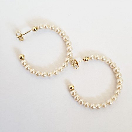 BRINCO ARGOLA PÉROLAS FOLHEADO A OURO 18K