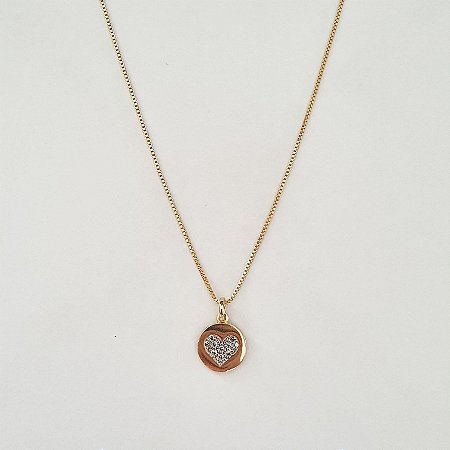 Colar com pingente redondo de coração folheado a ouro 18k