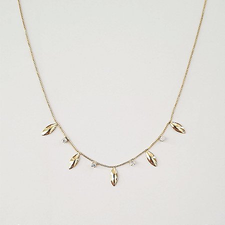 Colar com pingentes intercalados com zircônias folheado a ouro 18k