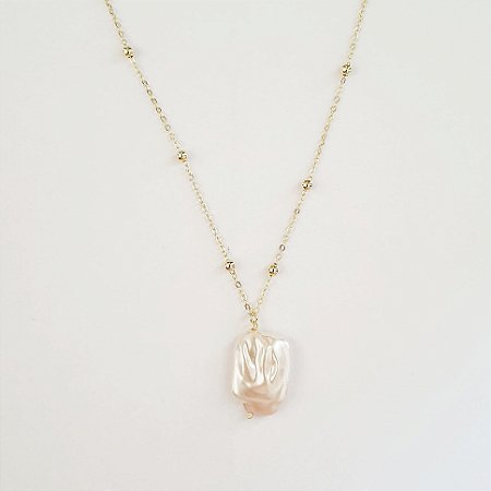 Colar longo com pingente de pérola barroca folheado a ouro 18k