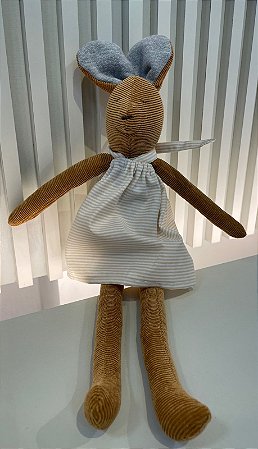 Pelúcia Rato Com Vestido