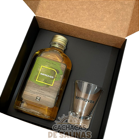 KIT CAIXA SUPREMA COM CACHAÇA PERSONALIZADA LOGO 200ML + COPO DOSE