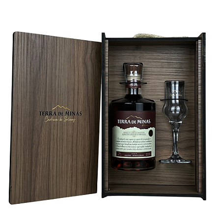 KIT PREMIUM TERRA DE MINAS BLEND COM TAÇA EM CAIXA ESPECIAL