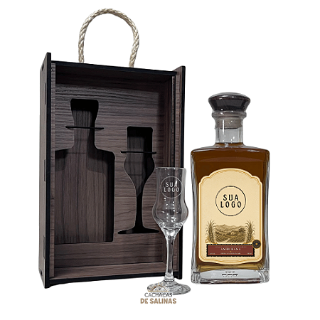 KIT CAIXA PREMIUM COM CACHAÇA PERSONALIZADA LOGO + TAÇA