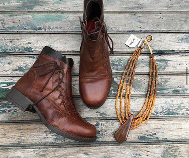 Bota Fossil Tan Couro