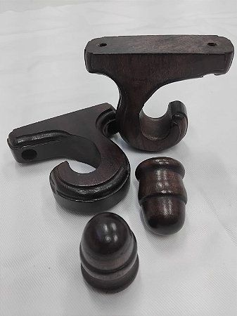 SUPORTE EM MADEIRA PARA TETO