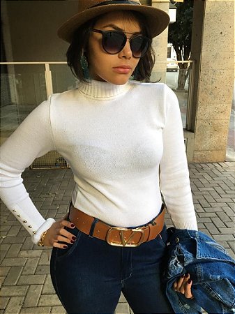 Blusa modal gola alta com botão na manga Clearance