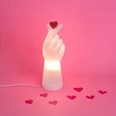Luminária  Mão Coração Coreano