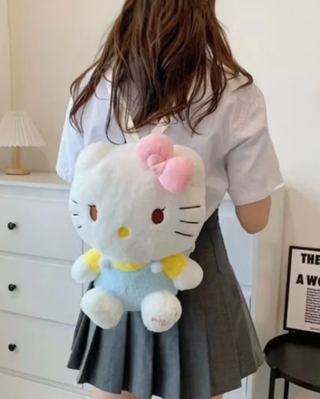Mochila De Hello Kitty de Pelúcia - Macia e Fofa Super Comfortavel