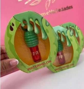 Lip Gloss - Com Chaveiro - Com Caixa
