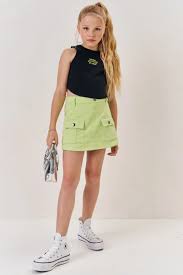 Conjunto de Cropped Preto em Ribana 1x1 e Short Saia Verde em Moletom - Ref 74426 - Vic&Vicky