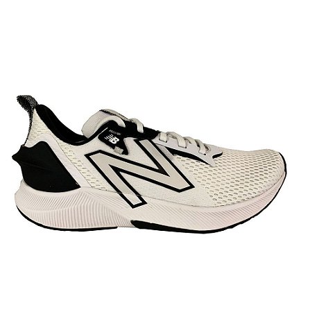 New balance branco e preto 2025