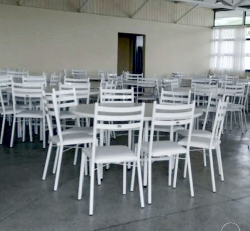 Conjunto com 1 Mesa e 8 Cadeiras - Mesas e Cadeiras para Restaurante REF 8000