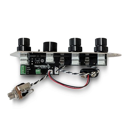 Trickfish JCORE-4B - Pré-amplificador 4 Bandas para Jazz Bass (Jazz Plate Preamp com Jack Lateral e Knobs)