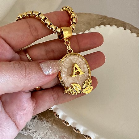 Colar 45cm Veneziana Placa Folha Inicial