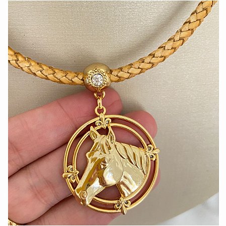 Colar 40Cm Couro Medalha Cavalo