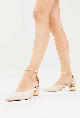 Sapato Cecconello Off White com Salto Geométrico