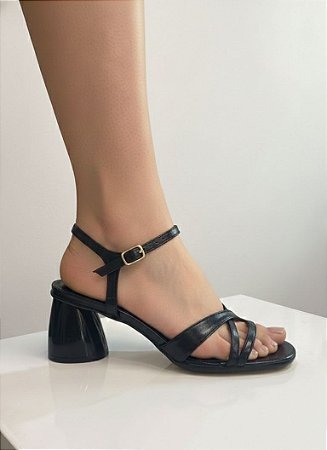 Sandália Preta Cecconello Salto Médio