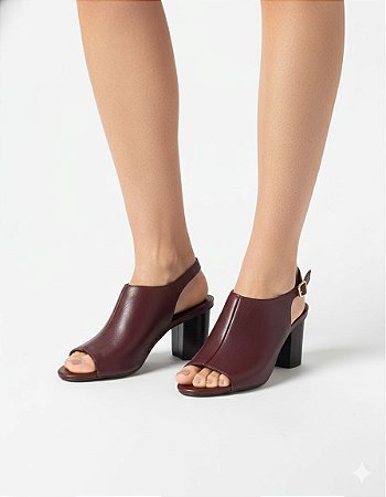 Sandalboot Arezzo Bordô Couro Feminino