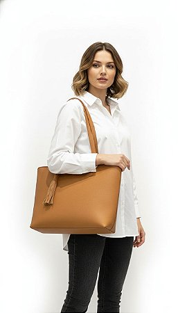 Bolsa Grande Caramelo Giulia Domna Elegante