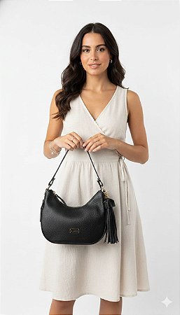 Bolsa Meia Lua Preta em Couro Gloss