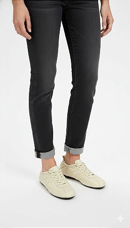 Tênis Arezzo Off White em Couro