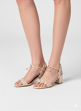 Sandália Off-White Bloco com Tiras Bordadas Arezzo