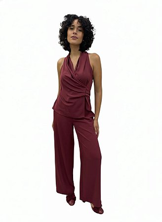 Conjunto Feminino Bordô Elegante e Confortável