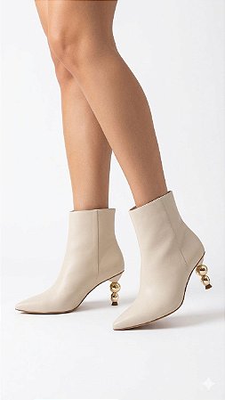 Bota Cano Curto Off White Cecconello