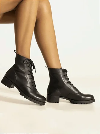 Coturno Preto Couro Tratorado Arezzo