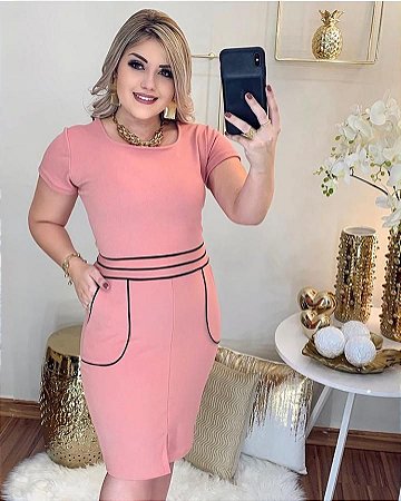 vestido rosa tubinho