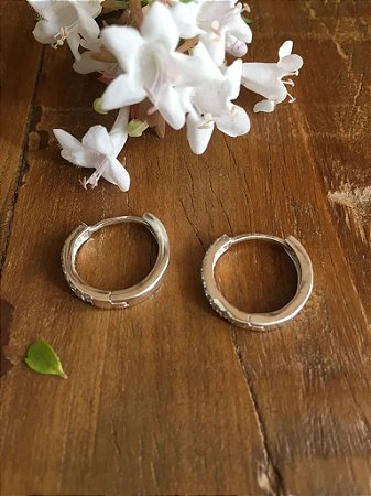 Brinco Prata Branca Argola Pequena Com Zircônias - Prata 925