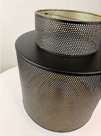 Lanterna de metal bronze