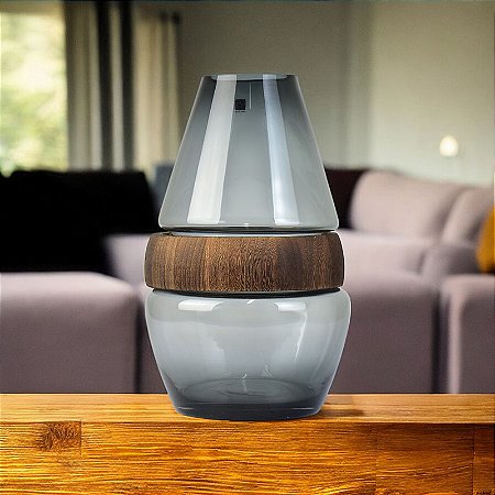 Vaso Fumê em Vidro e Madeira