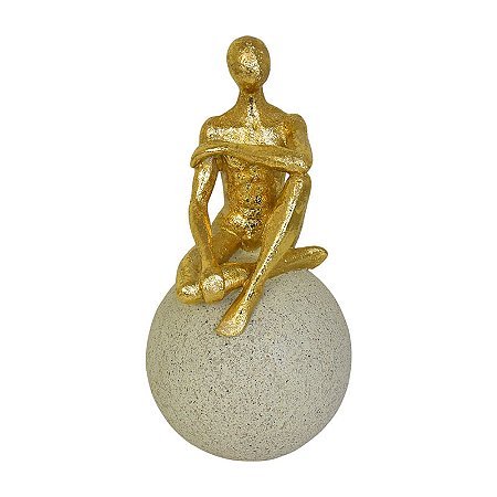 Enfeite Homem Sobre A Pedra Pose Na Pedra