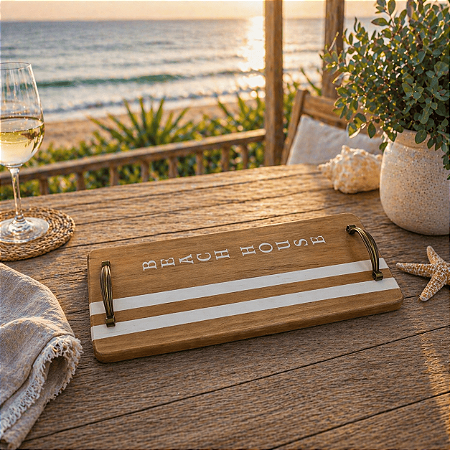Bandeja de Madeira com Alça Dourada em Acabamento Rústico Sand & Sea