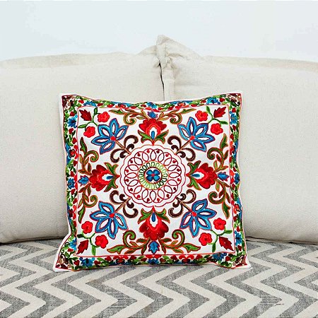 Capa de Almofada Indiana Bordada 100% Algodão 45x45cm