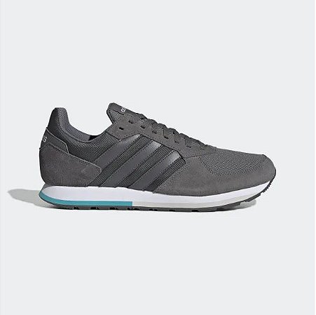 Tênis Adidas 8K