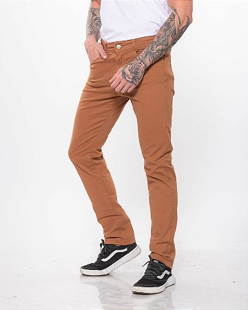 Calça de Sarja Masculina Caramelo - Dejelone | As melhores marcas estão  aqui!