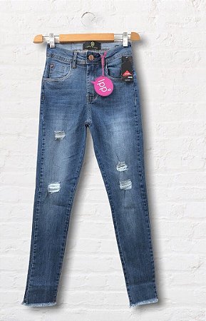 Calça Jeans Feminina Destroyed Skinny Com Elastano Barra Desfiada REF 09232 11