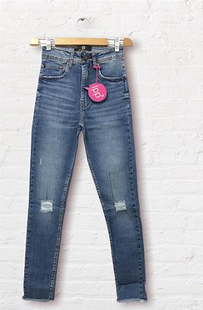 Calça Jeans Feminina High Waist Destroyed Com Elastano Barra Desfiada REF 09035 16