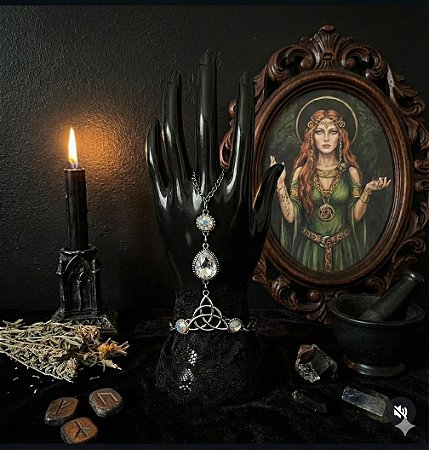 Pulseira de mão Orvalho Celta