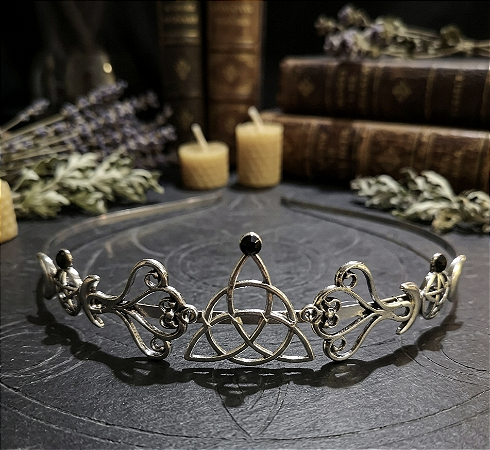 Circlet Triqueta