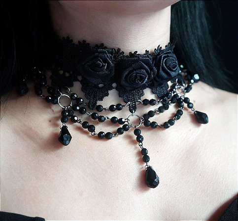 Gargantilha de renda - Garden of the black roses