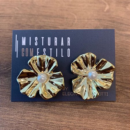 Brinco Flor Com Perola - Dourado