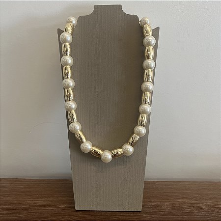 Colar Pérolas G com Canutilhos G