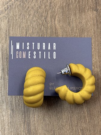 Argola Trançada De Resina - Mostarda - Fosco