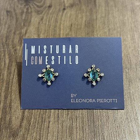 Brinco Oito Marias com Esmeralda