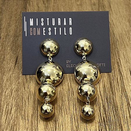 Brinco Quatro Esferas - Dourado